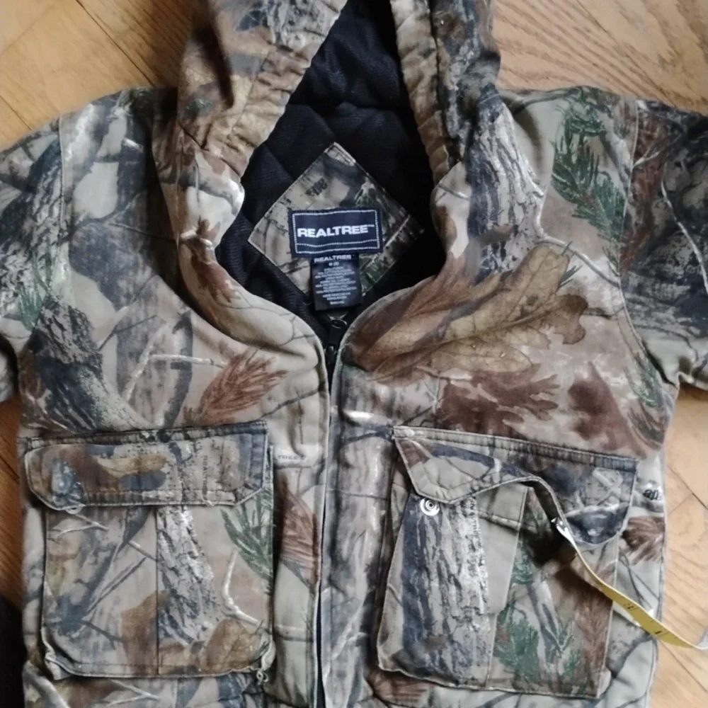 NWOT  🫎 Realtree PINK CAMOUFLAGE Twin BED SKIRT  UNISEX